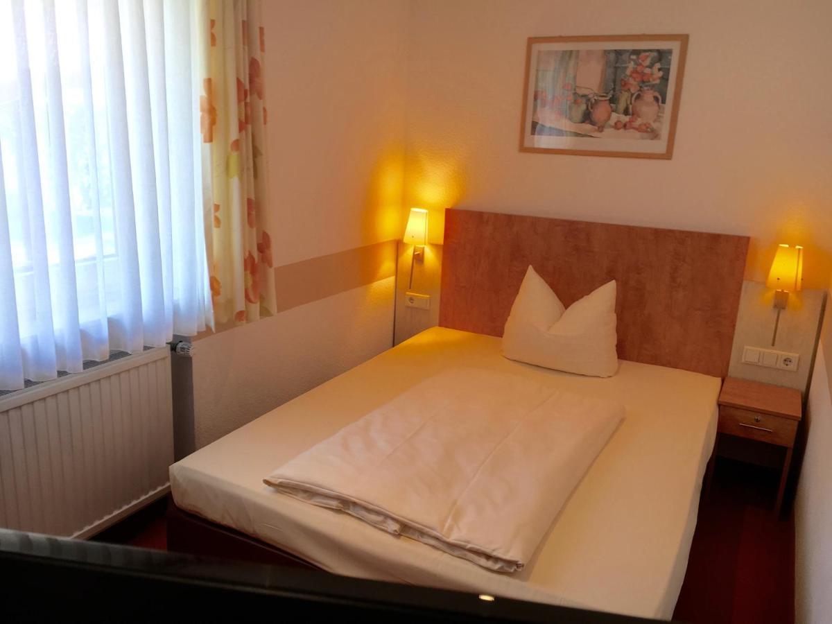Hotel Ebnet Mutterstadt Exteriör bild
