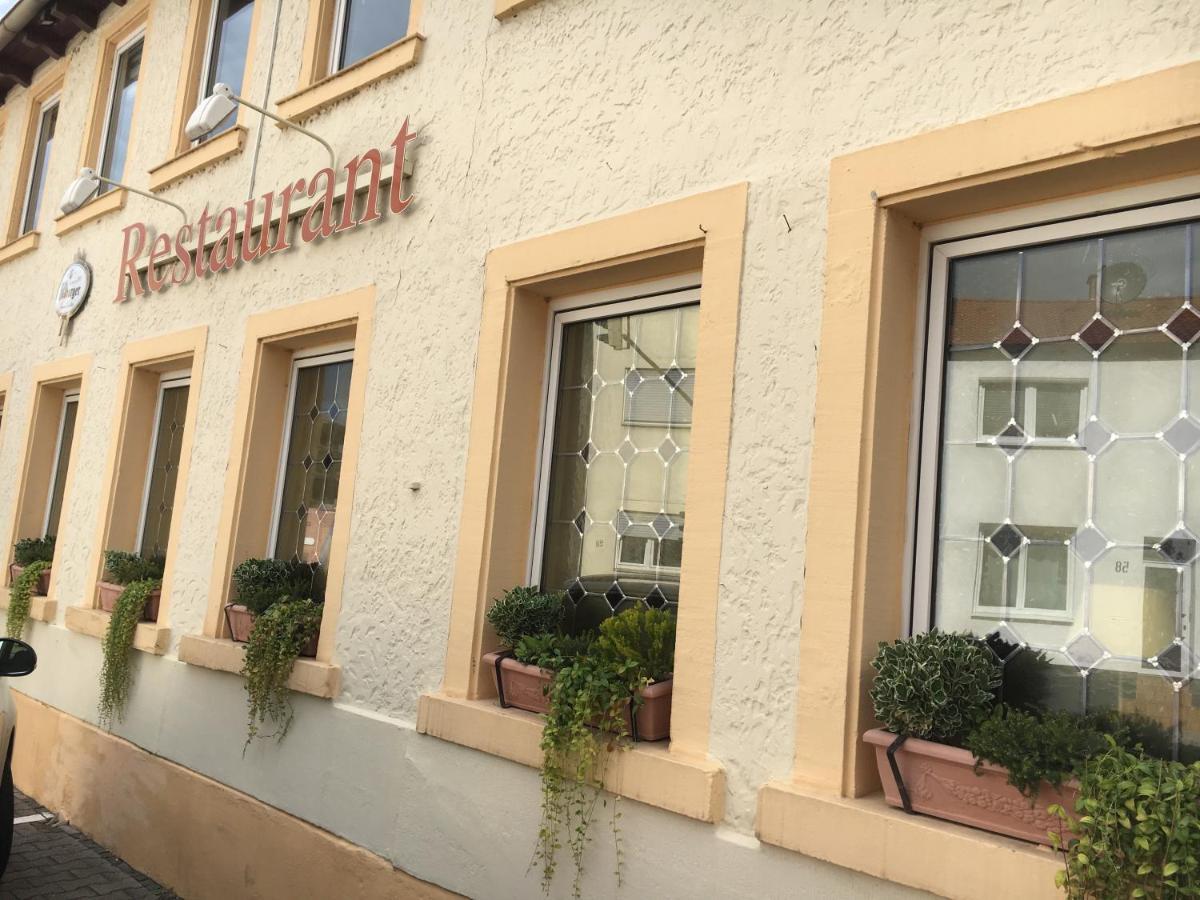 Hotel Ebnet Mutterstadt Exteriör bild